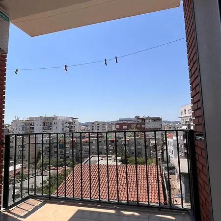 Tek Kompleksi Vind Appartement Tirana