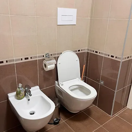 Tek Kompleksi Vind Appartement Tirana