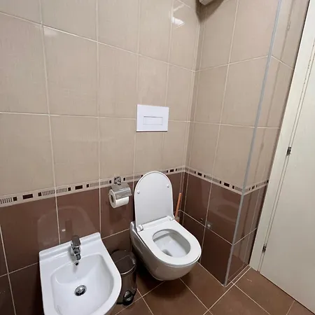 Tek Kompleksi Vind Tirana