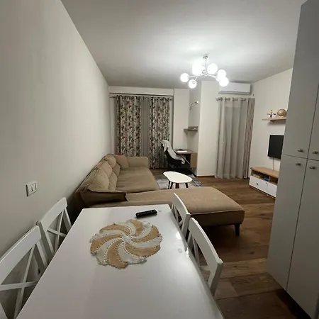 Tek Kompleksi Vind Appartement Tirana